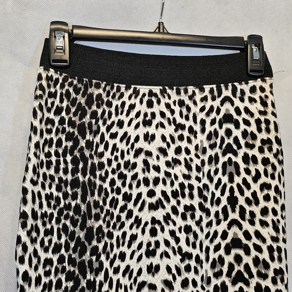 Gianni Bini Leopard Print Spotted Pencil Skirt Black & White Size XS/S - Picture 2 of 6